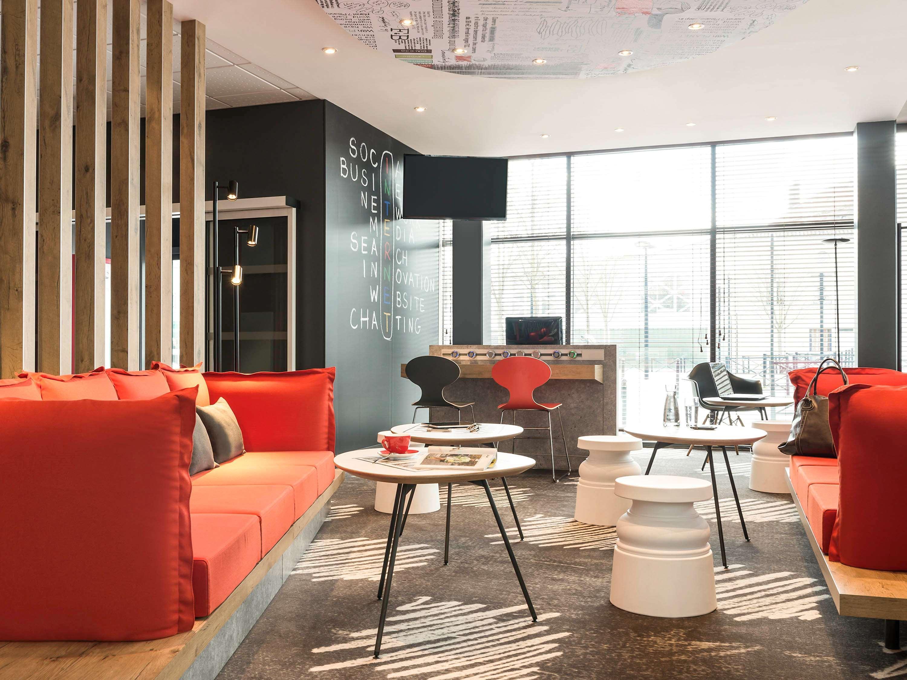 Ibis Bordeaux Centre Bastide Hotel Eksteriør billede
