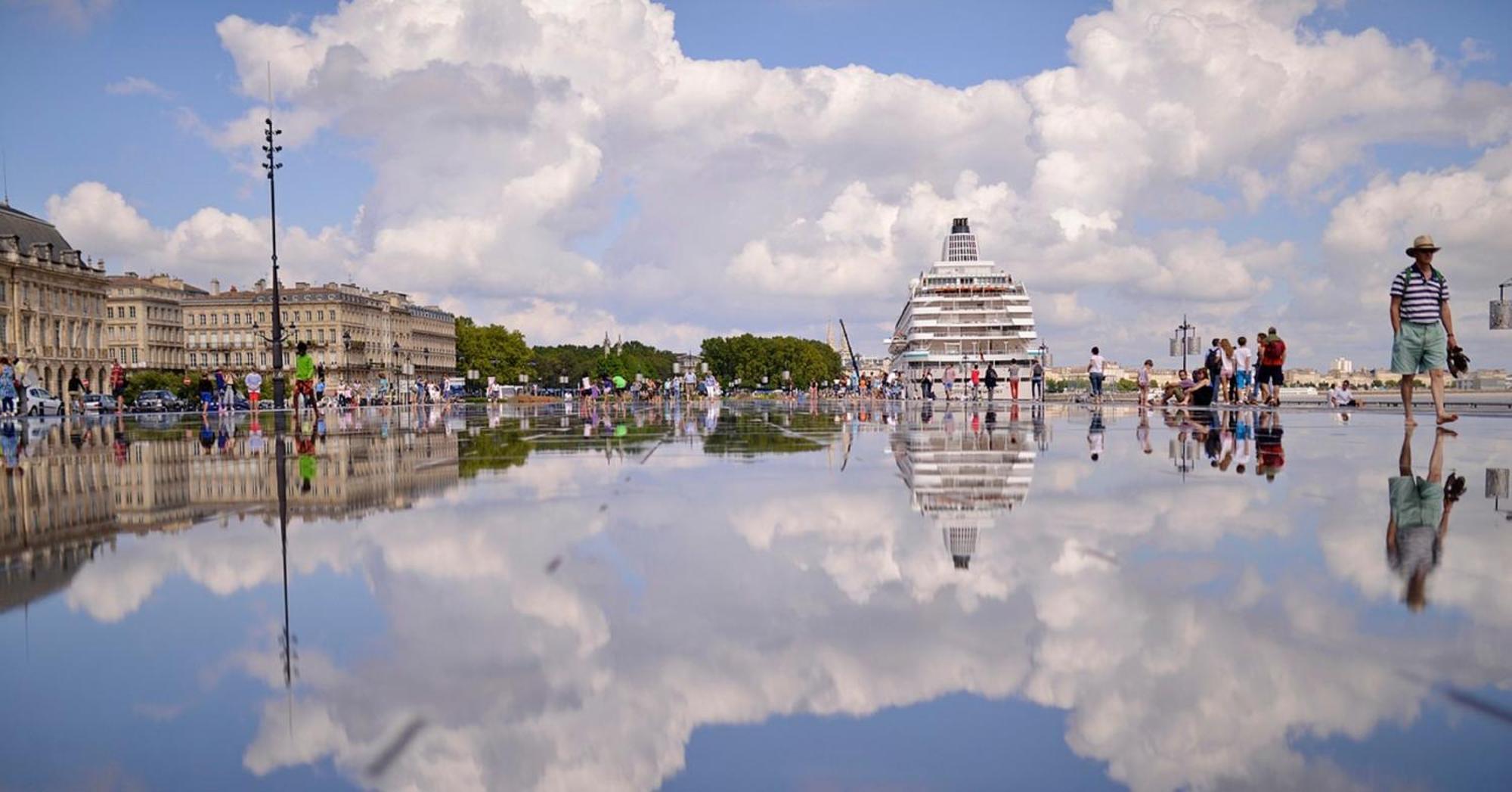 Ibis Bordeaux Centre Bastide Hotel Eksteriør billede